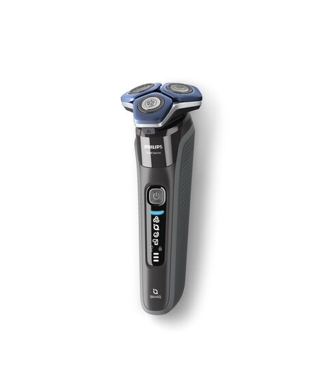 Series 7000 SkinIQ Electric Shaver with Quick Clean Pod