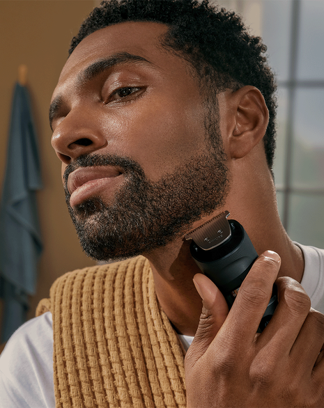 Series 7000 Waterproof Beard Trimmer