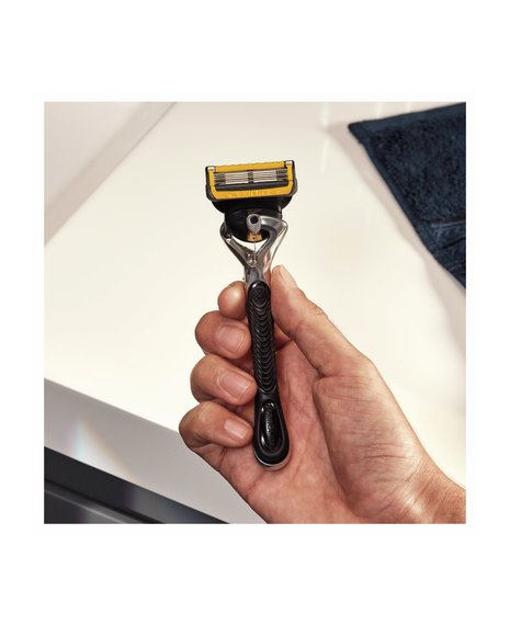 Fusion5 Proshield Flexball Razor with Blades Refill 2 Pack