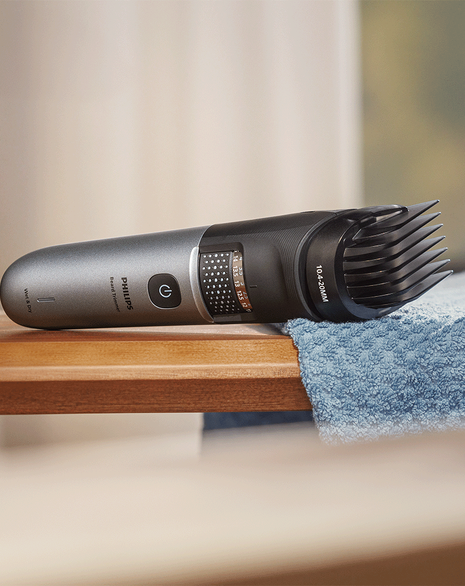 Series 7000 Waterproof Beard Trimmer